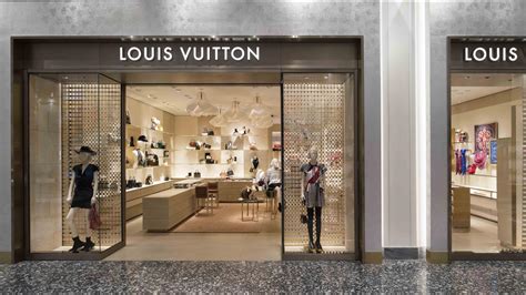 louis vuitton barneys new york|louis vuitton barneys.